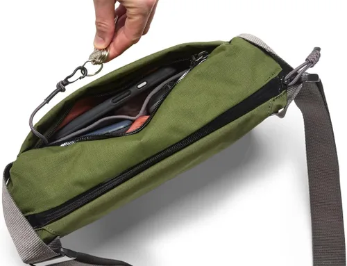 Vista 4 de Bellroy Venture Sling 6L (bolso cruzado) - Nightsky, Verde Guardabosques, talla única