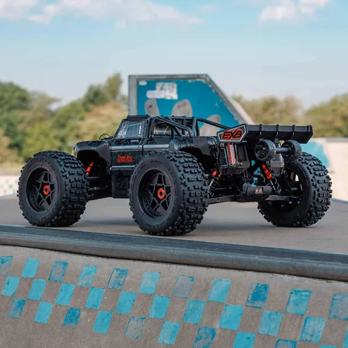 Vista 7 de ARRMA Camión RC Outcast 4X4 8S BLX 1/5 Camión de Acrobacias Negro RTR (Transmisor y Receptor Incluidos, Batería y Cargador No Incluidos) ARA5810V2T1