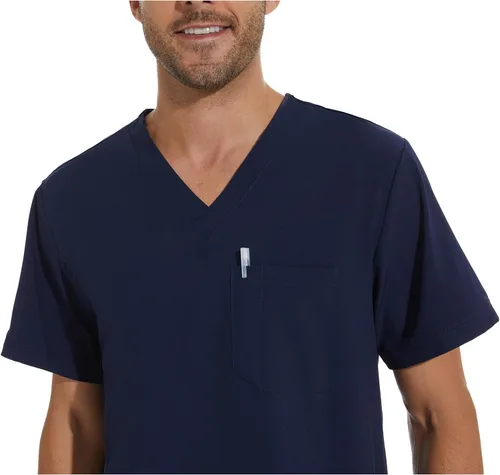 Vista 4 de COZYFIT Conjunto de ropa quirúrgica para hombre camiseta elástica con cuello en V y pantalón deportivo con 8 bolsillos, cintura de yoga, ropa