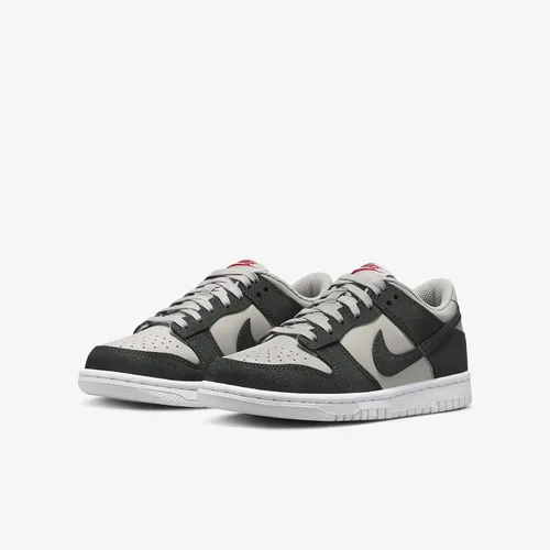 Vista 543 de Nike Kid's Dunk Low Sneaker