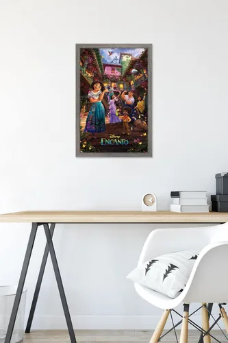 Vista 6 de Trends International Disney Encanto - Póster familiar de una hoja, 22.4 pulgadas de largo x 14.7 pulgadas, versión enmarcada de madera de granero
