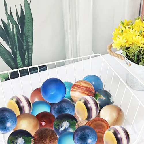 Vista 4 de Mydio Juego de 24 bolas de poliuretano suave para aliviar el estrés, colores surtidos, patrón aleatorio, juguetes de fiesta para niños y niños