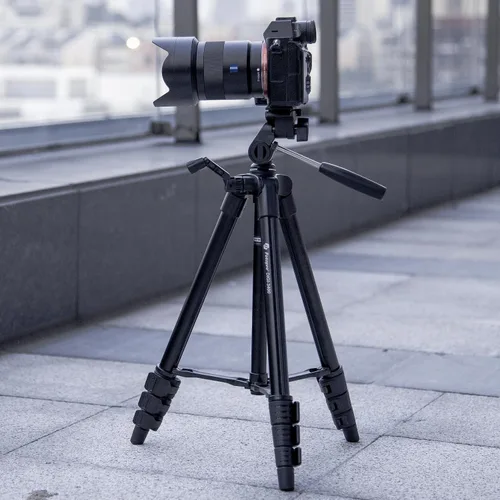 Vista 5 de Fotopro DIGI-3400 - Trípode de viaje ultraligero y compacto de 120 cm con placa de liberación rápida y cabezal panorámico, trípode de aluminio