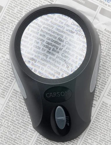 Vista 7 de Carson LumiLoupe Ultra 5x Lupa de lupa con luz LED con 3 ajustes de brillo (LL-88)