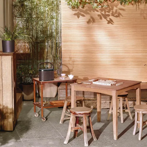 Vista 8 de Bang & Olufsen Beosound A5 - Altavoz Bluetooth portátil con conexión Wi-Fi, correa de transporte, roble oscuro