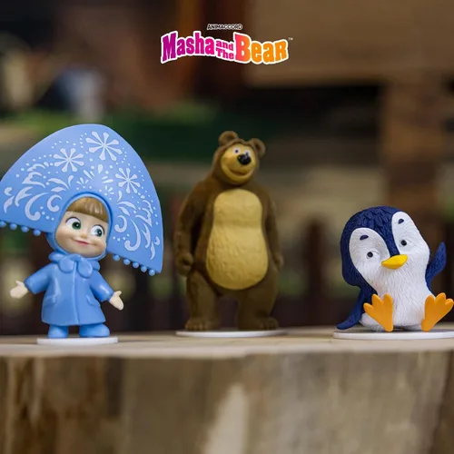 Vista 8 de LUPPA Juego de juguetes de Masha y El Oso: 13 figuras con caja de lata de la Casa del Oso I Masha y El Oso I Figuras y Muñecas de Programas de TV I