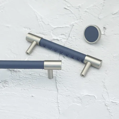 Vista 3 de Tirador de cuero azul de 3.78 pulgadas para armario, pomos de acero cepillado, accesorios modernos para muebles