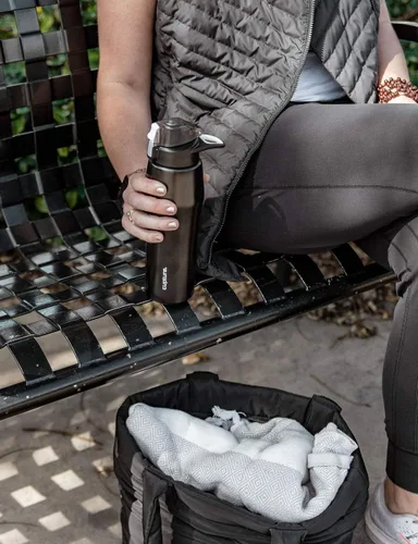 Vista 5 de Cupture Botella de acción con asa - Acero inoxidable aislado al vacío, 22 oz