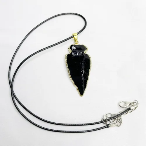 Vista 2 de Tebapi Collar con colgante de obsidiana negra natural para hombres y mujeres, con forma de punta de flecha, dije de piedra de cuarzo con punta