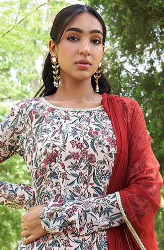 Vista 4 de Janasya Conjunto Kurta Embellecido con estampado floral digital rosa Georgette para mujer