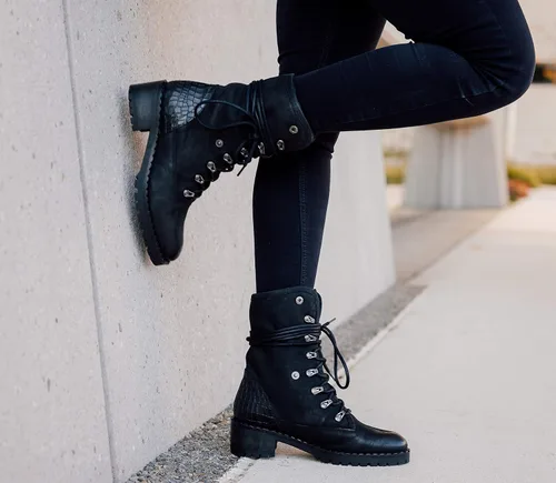 Vista 7 de Vintage Foundry Co. Charmaine Botas al tobillo para mujer, punta redonda, suela de goma termoplástica