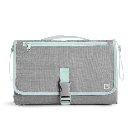 Vista 2 de Munchkin Cambiador portátil – Cambiador de pañales ligero y compacto para bebé con tecnología Silver-Ion, incluye 12 bolsas de eliminación