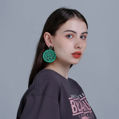 Vista 3 de RUOFFETA Pendientes redondos de rafia, tejidos a mano, atrapasueños, joyería bohemia para mujer
