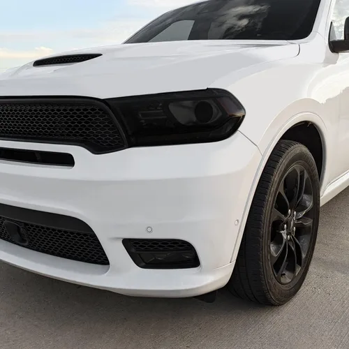 Vista 3 de SlickMod Tinte de humo de vinilo precortado para faros Dodge Durango 2011-2023 (20% humo oscuro, 1. faro)
