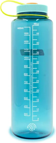 Vista 6 de Nalgene Botella de agua reutilizable reciclada monocromática sin BPA para mochileros, senderismo, gimnasio, 32 onzas inastillables, botella de agua