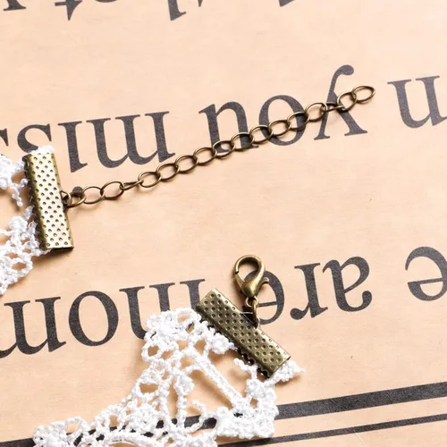 Vista 6 de Conjunto de Gargantilla, Pulsera y Anillo para Mujer, Collar de Encaje Gótico Vintage con Colgante de Abalorios, Joyería A: blanco