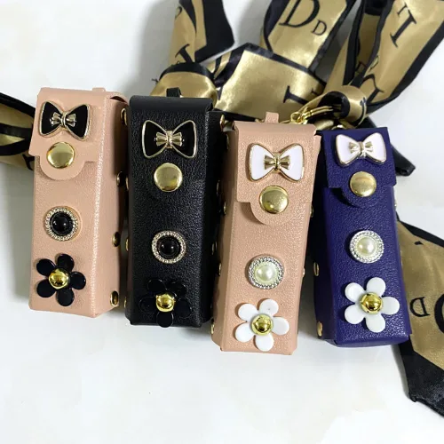 Vista 4 de Llavero de lápiz labial, estuche de cuero para brillo de labios, llavero para lápiz capítulo, accesorios, clips, decoración de llaves de coche