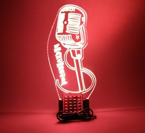 Vista 8 de MIRROR MANIA MC - Lámpara de mesa con micrófono para DJ, música y cantante, luz nocturna, grabada con LED, con nombre personalizado, con control