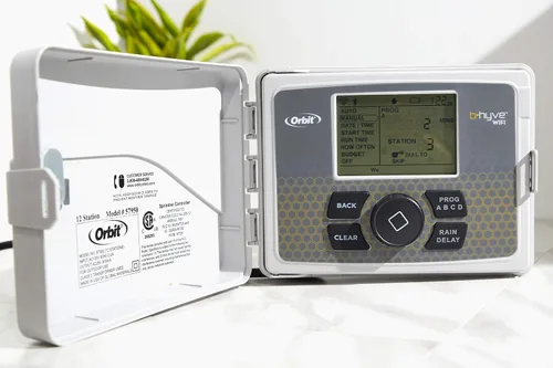 Vista 2 de Orbit 57946 B-hyve Controlador inteligente de rociadores para interiores y exteriores de 6 zonas Aplicación controlada con horarios de riego