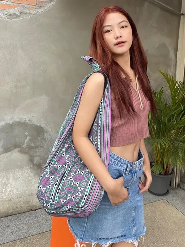 Vista 4 de Your Cozy - Bolsa bandolera bohemia y hecha a mano, de algodón, unisex