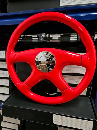 Vista 2 de Raptor Volante de madera roja de 15