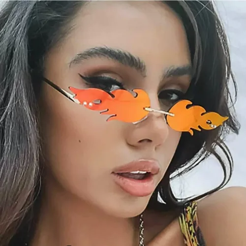 Vista 4 de NIDOVIX Lentes de sol de llama de fuego para mujeres y hombres, retro sin montura para fiesta de Halloween, gafas de sol rojas divertidas