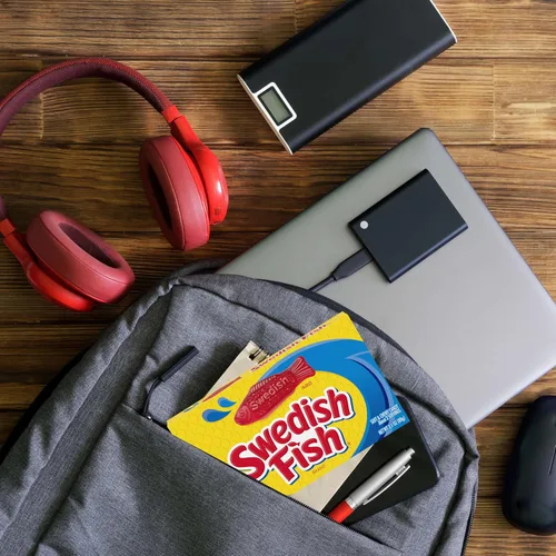 Vista 6 de SOUR PATCH KIDS and SWEDISH FISH - Paquete variado de dulces suaves y masticables, dulces a granel, día de la madre, 15 cajas