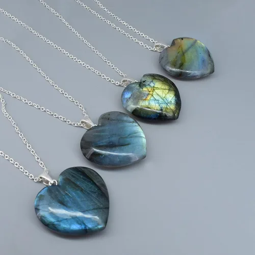 Vista 2 de Gempires Natural Labradorite Heart Pendant Necklace, Handmade Jewelry, Silver Plated 18 + 2 Inch Adjustable Chain (Labradorite)