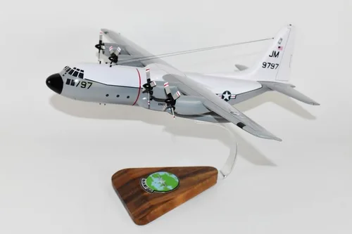 Vista 2 de Lockheed Martin® C-130F Hercules®, VR-24 Det Rota (1978) Model, 21" Mahogany Scale