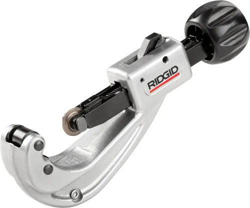 Vista 2 de RIDGID 31632 Modelo 151 Cortador de tubos de acción rápida con capacidad de corte de 1/4"-1-5/8", negro plateado y cortador de tubos de cuartos