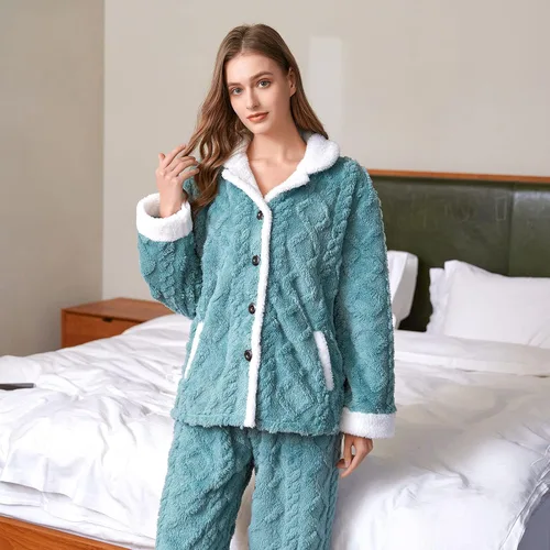 Vista 5 de Oplxuo Conjunto de pijama mullido para mujer, 2 piezas, forro polar de gran tamaño, con solapa, con botones, con bolsillos sueltos, ropa de dormir