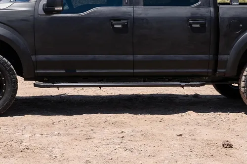 Vista 9 de Raptor Series Estribos de 5 pulgadas de aluminio negro compatible con Crew Cab 15-26 F-150 17-26 F-260/F-350 Super Duty