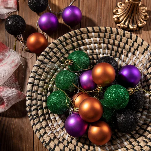 Vista 7 de Deloky 24 bolas de adorno de Halloween con purpurina, bolas colgantes inastillables de Halloween de 1.6 pulgadas, adornos brillantes de árbol negro