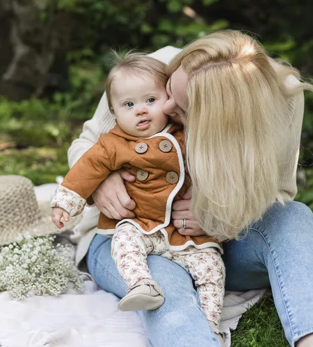 Vista 3 de Burt's Bees Baby Sudaderas unisex para bebé, chaquetas ligeras con cremallera, abrigos con capucha, algodón orgánico