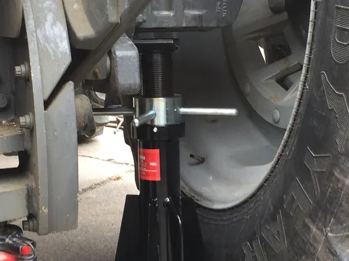 Vista 3 de AME INTL 14410 Soporte de gato estilo tornillo OTR de 20 toneladas