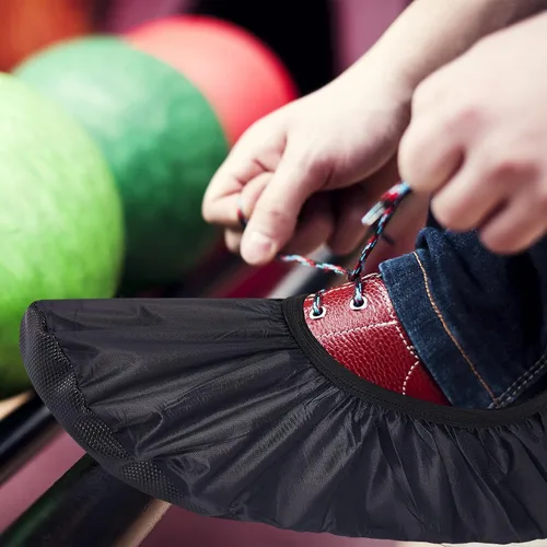 Vista 7 de SATINIOR 4 fundas negras para zapatos de boliche, XL, antideslizantes, accesorios protectores, suministros deportivos modernos para hombres, mujeres