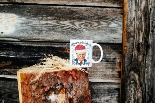 Vista 3 de Trump - Taza de café divertida de Navidad, linda idea de regalo de amor, inspiración, motivación de corazón, 11 onzas, taza de té de cerámica blanca