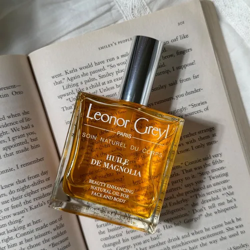 Vista 9 de Leonor Greyl Huile De Magnolia Aceites Naturales Mejoradores De Belleza Para Cara Y Cuerpo. 97% Ingredientes Naturales. Vegano. 3.2 oz Hecho