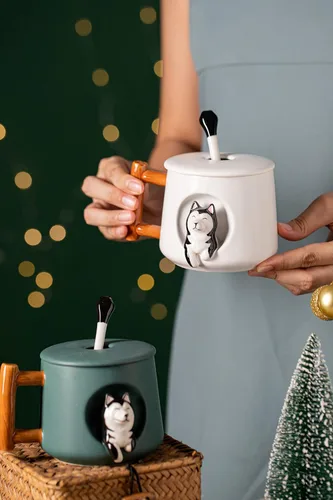 Vista 4 de DIHOclub Taza de café de cerámica con tapa y cuchara a juego, taza novedosa 3D con patrón de Husky para té, leche, chocolate, jugo, taza linda
