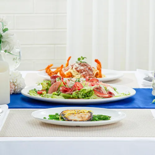 Vista 6 de Restaurantware Voga - Platos llanos de 10 x 7.1 pulgadas, 10 platos ovalados pequeños, resistentes a roturas, aptos para lavavajillas, platos