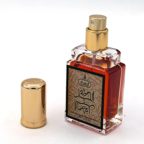 Vista 10 de Maison d'Orient 222 SEXY Inspired by Carolina's 212 (Mujeres), 1.1 oz (1.0 fl oz) Eau De Parfum Spray. Una fragancia que dejará una impresión