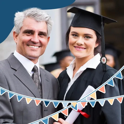 Vista 7 de Sureio 20 dijes de graduación para fotos 2026 con diseño de gorra de graduación conmemorativa con borlas, cadenas de fotos antiguas personalizadas
