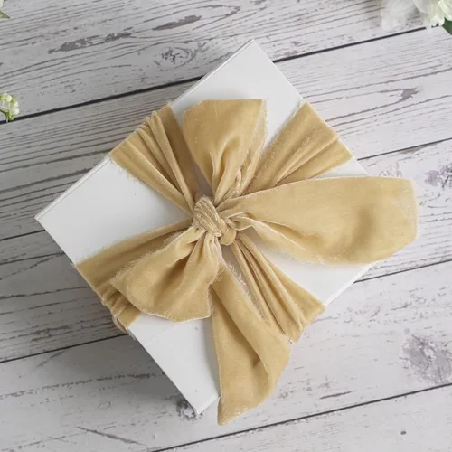 Vista 6 de MEEDEE Cinta de Terciopelo Beige de 3 Pulgadas Cintas con Flecos Beige Cintas de Terciopelo de Seda con Borde Crudo para Coronas, Ramo de Flores