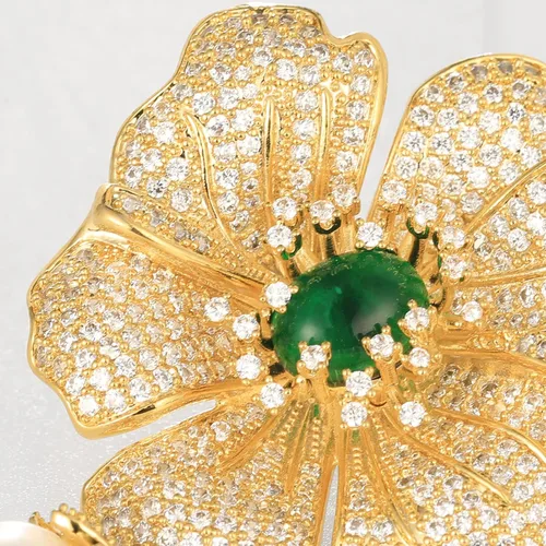 Vista 4 de Broches de moda para mujer, elegantes broches de ramillete de hojas para mujer, joyería de moda para disfraz de perlas, broches y alfileres