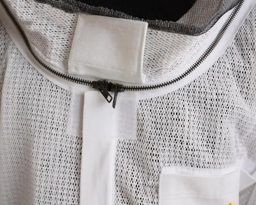 Vista 6 de Traje de abeja ventilado de 3 capas, kit de traje de apicultor con velo de esgrima desmontable y guantes de abeja (2XL)