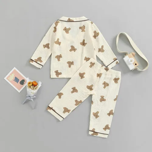Vista 3 de BULINGNA - Juego de pijama de dos piezas para niños, niño y niña, con botones, camiseta y pantalones cortos con diseño de oso, ropa de dormir