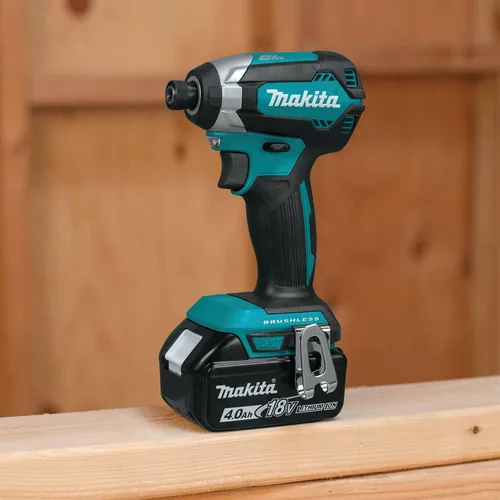 Vista 2 de Makita XT291M 18V LXT® Litio-Ion Brushless Inalámbrico 2-Pc. Combo Kit (4.0Ah)