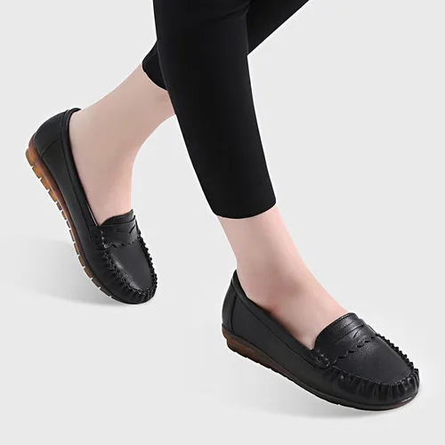 Vista 2 de Wuyaraymia Mocasines para mujer, de piel sintética, mocasines y sin cordones con suela de goma suave, zapatos de pie durante mucho tiempo