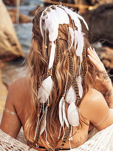 Vista 5 de CAKURE Diadema de plumas blancas, diademas hippie para disfraz gitano, tocados indios, banda para el pelo de novia, accesorios para el cabello