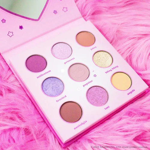 Vista 3 de The Crème Shop Hello Kitty Y2K Angel Baby Paleta de sombras de ojos, rosa